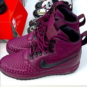 Nike Lunar Force 1 Duckboot Burgundy for sale like new.